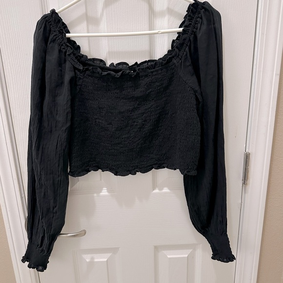 aerie Tops - AERIE Smocked Puff Sleeve Square Neck Black Crop Top Size Medium 100% cotton